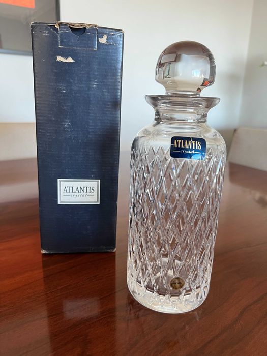 Garrafa Licoreira em Cristal Lapidado Atlantis – Nova (Com Caixa)