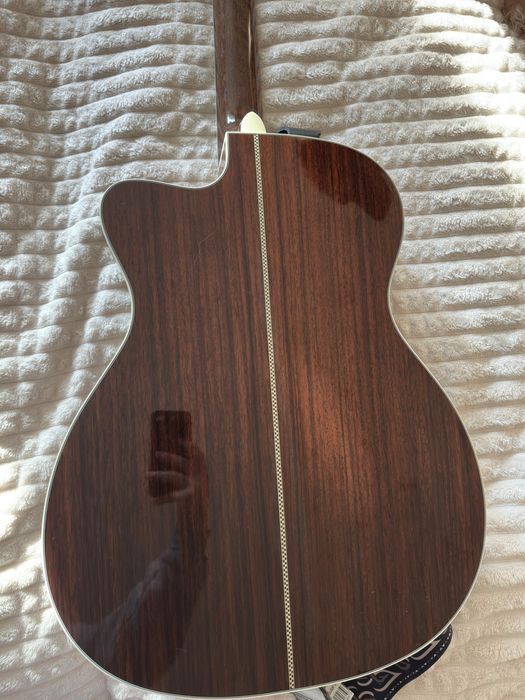 Fender PM-3 Paramount Deluxe SB електроакустична гітара