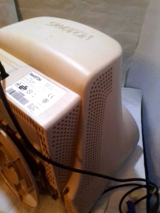 Монитор Samtron 17'' для ПК + CD.