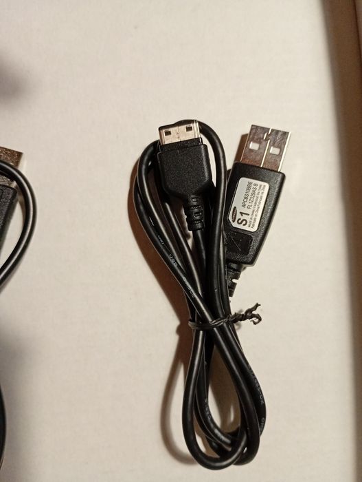 Зарядки та навушники Samsung (старий роз'єм), PC кабелі, перехідники