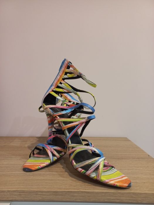 Эффектные босоножки Aldo на высоком каблуке