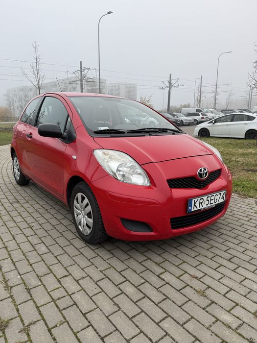 Toyota Yaris 1.0 benzyna 2010r