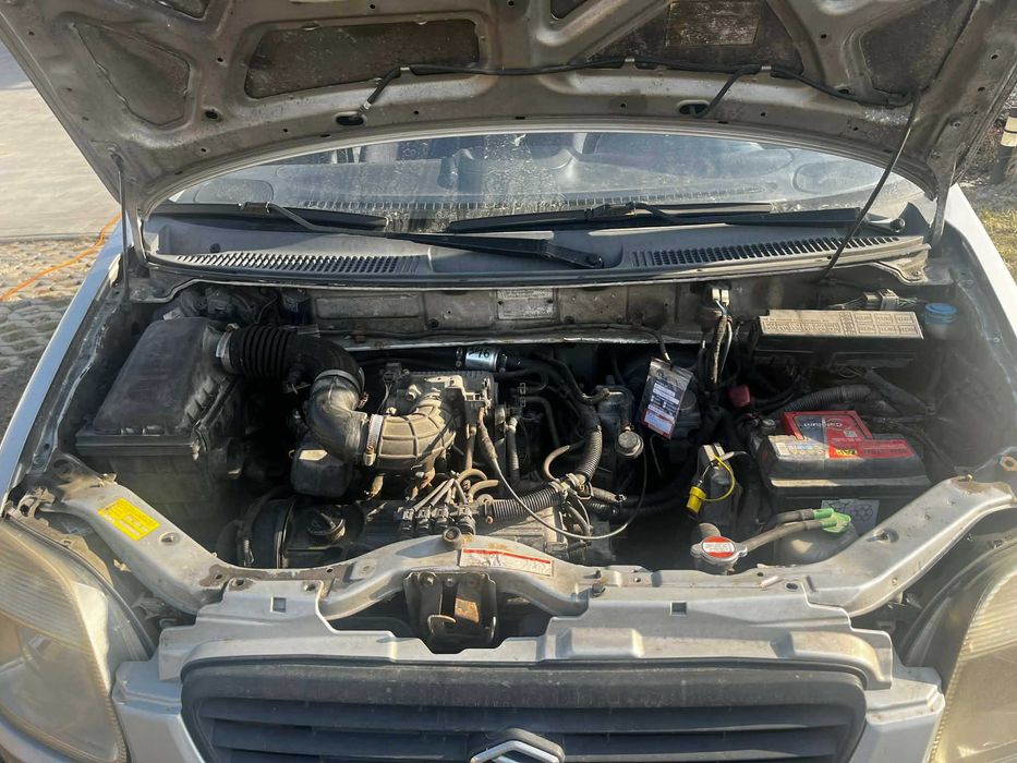 Auto Suzuki Wagon R+