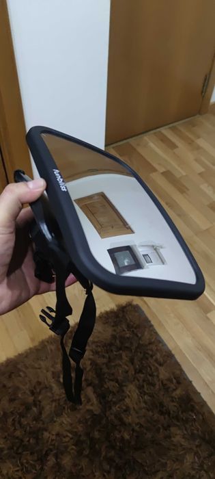 Espelho para ver bebé no carro