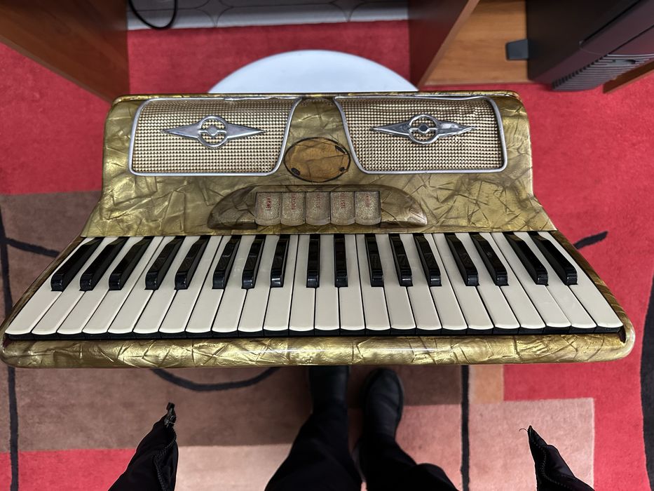 Acordeão Giustozzi 120 Baixos – Fabrico Italiano, Anos 90, Afinado