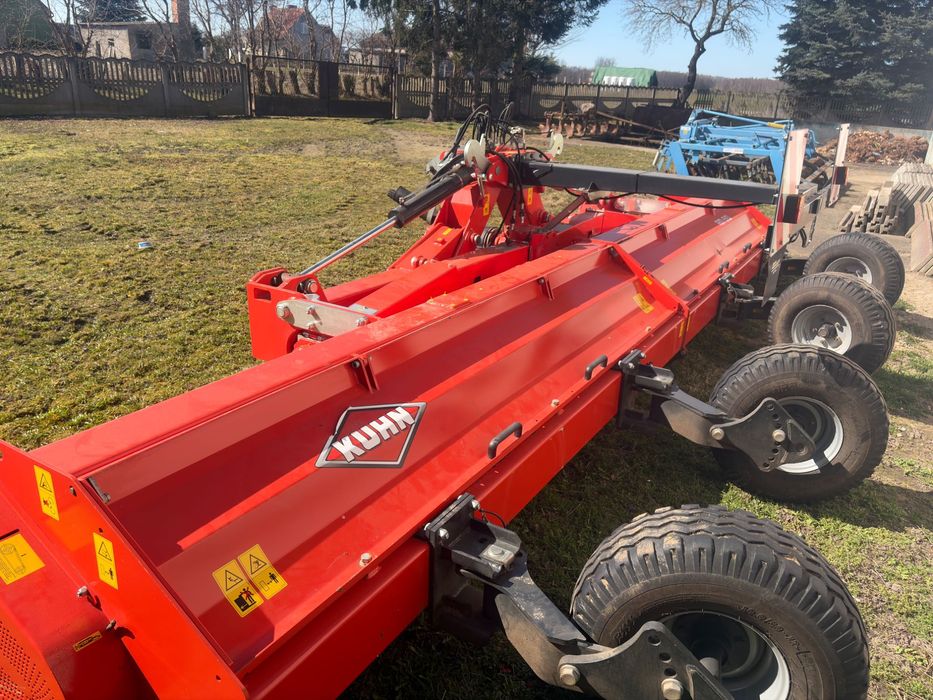 Kuhn rm 610 Mulczer rok 2019