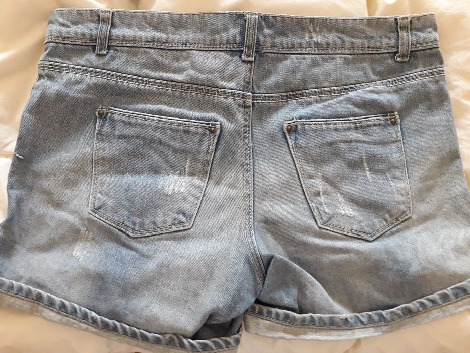 Calções mulher marca Bershka