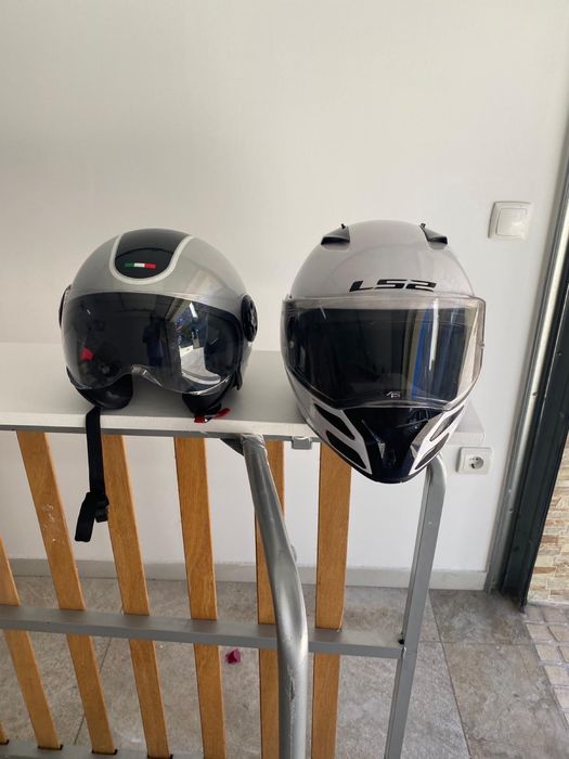 Capacetes e material de piaggio