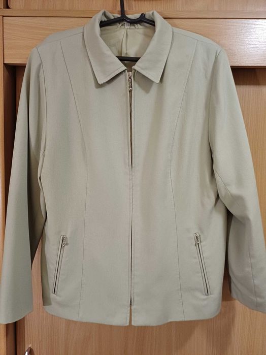 Женский жакет 50-52 р.