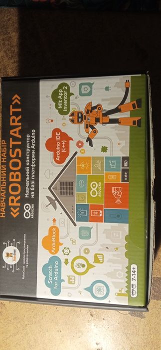 Навчальний абір ROBOSTART