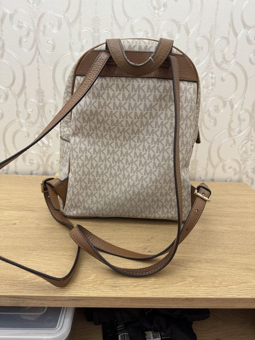 Рюкзал  Michael  kors