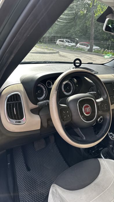 Продам fiat 500l