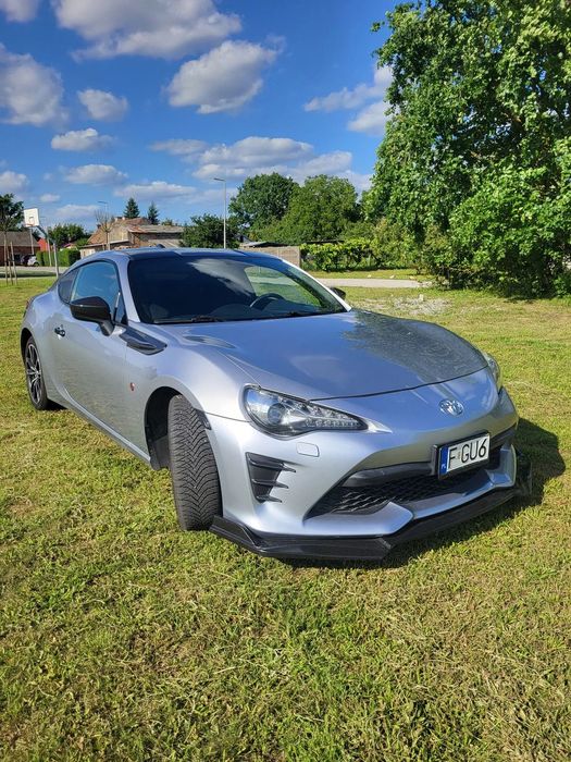 Toyota GT86 Toyota GT86 2.0 Boxer 200 KM Automat | 2017 | LED | Kamera | Zadbana