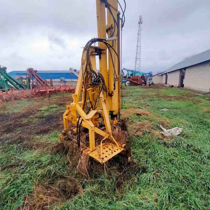 Гідравлічна стріла тракторна ГСТ - 1000