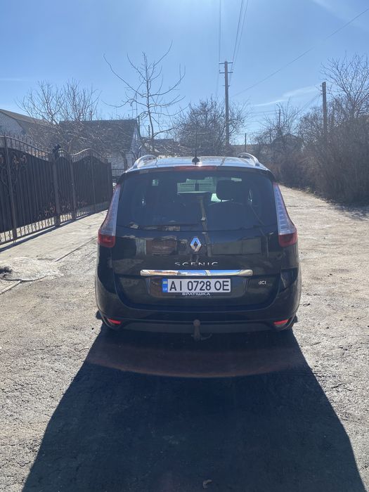 Продам сімейний автомобіль