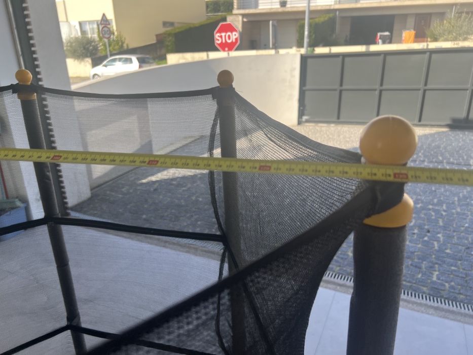 Trampolim para criança