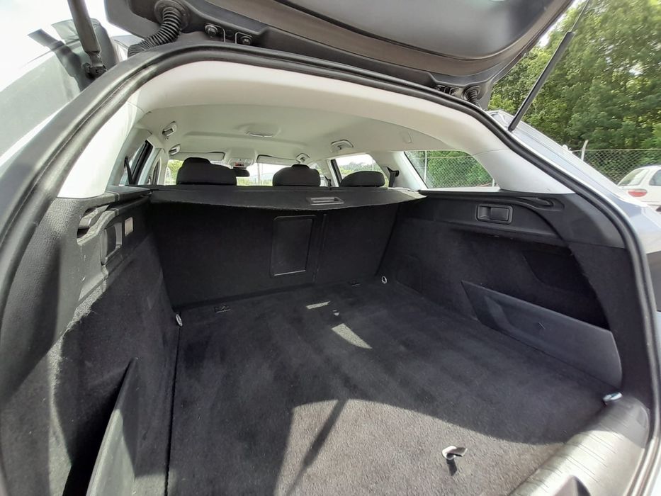 Peugeot 308 SW Allure 1.6 BlueHDi – 2014.  Negociable