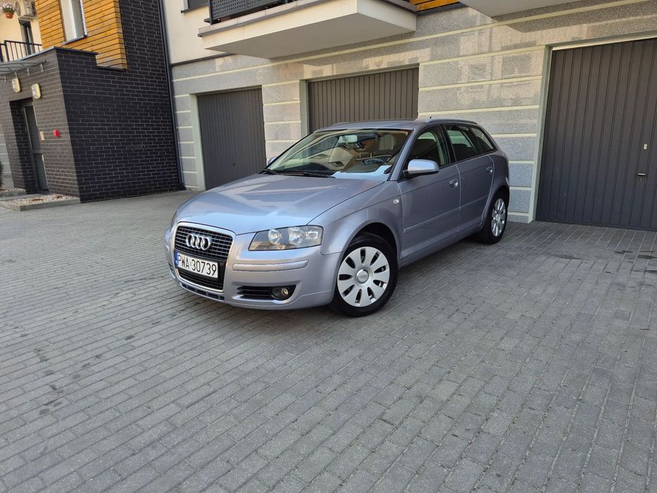 Audi A3 Sportback Klimatronik_1.6MPI_102km_Alusy_Zadbana_Zarejestrowana_Możliwa Zamiana!