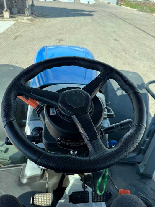 Продаж New Holland T7060