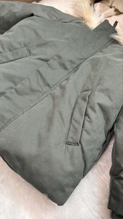 Демісезонна куртка від h&m 86р