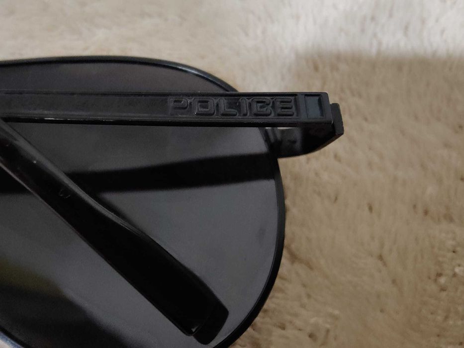 Óculos de sol Guess em muito bom estado