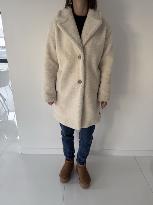 Futrzany płaszcz firmy ROXY rozmiar XS/S