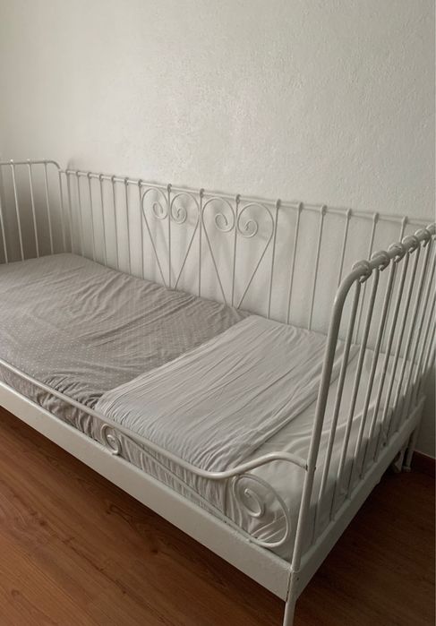 Cama metal branca
