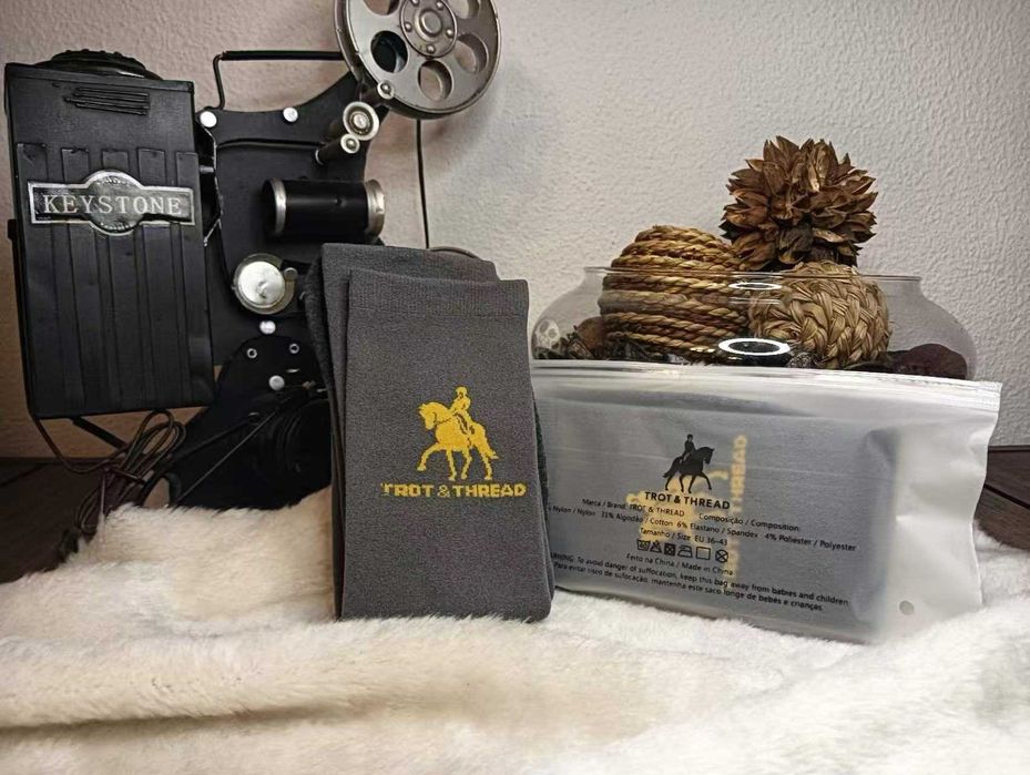 Meias de Equitação Novas – Horse Riding Socks