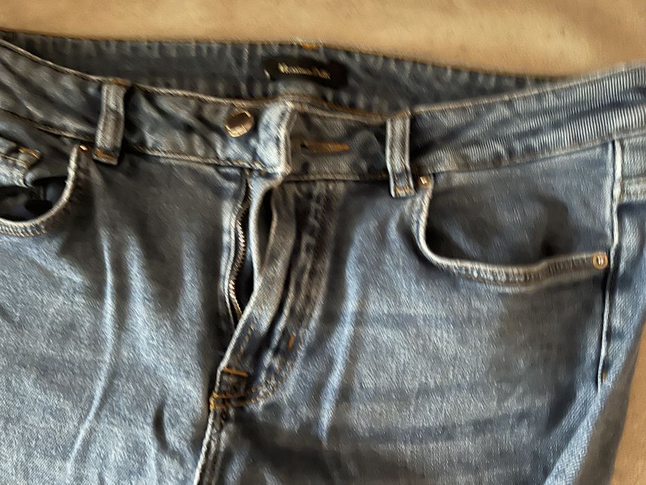 Jeansy marki Massimodutti