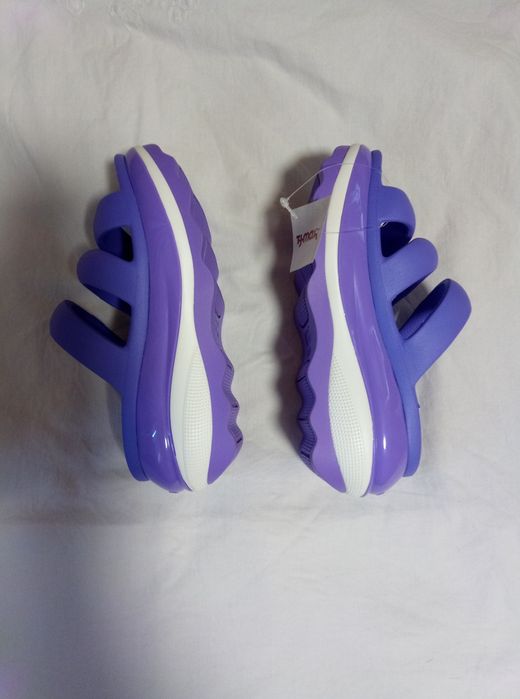 Шлепки женские Crocs