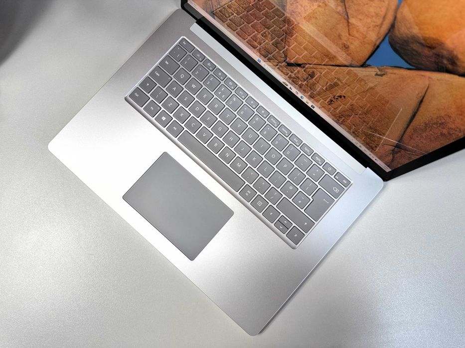 Сенсорний ноутбук Microsoft Surface Laptop 3·i5-1035G7·8GB·SSD 256GB·15.6" 2256x1504·2K·Металевий·тонкий·срібний·легкий·стильний·потужний·для роботи