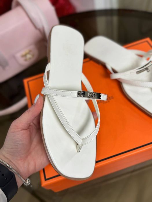Стильні капці Hermes з нової колекції 2026 року, з натуральної шкіри