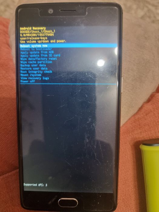 Телефон DOOGEE  бу