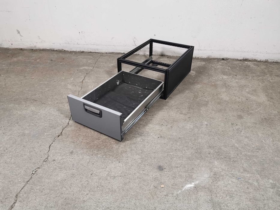 Szuflada dolna podłogowa do busa auta regał samochodowy serwisowy