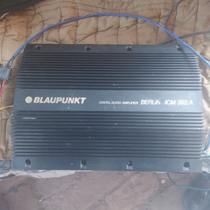 Автомобільний підсилювач усилитель BLAUPUNKT RCM 303A
