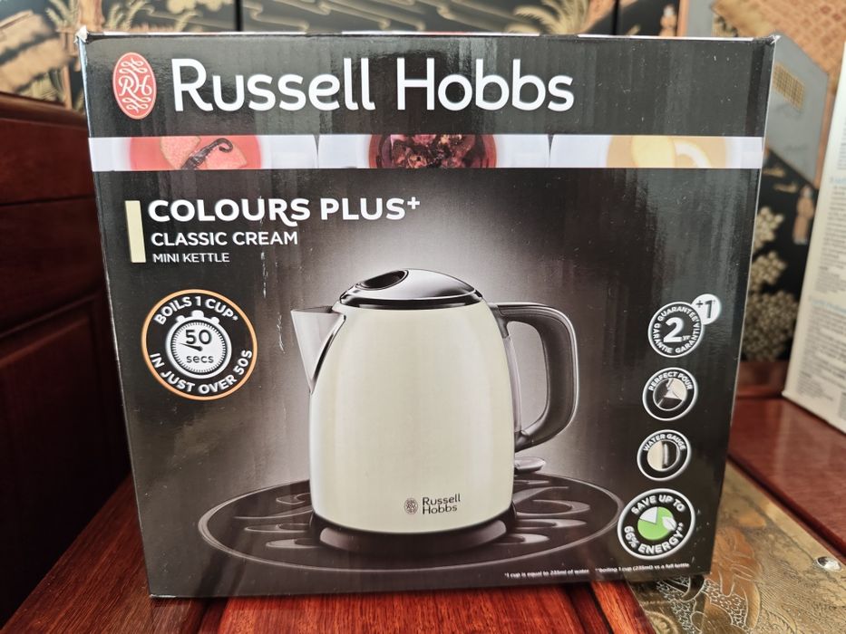 Chaleira Elétrica Russell Hobbs Colours Plus+ Mini Kettle (Creme / Novo)
