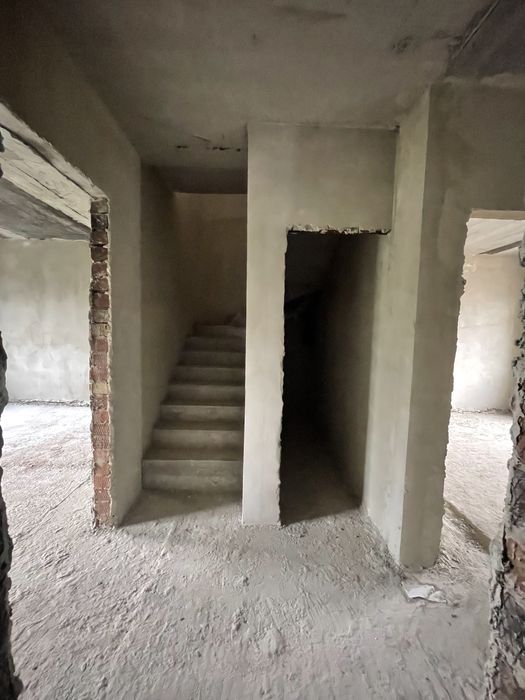 Таунхаус з гаражем, площа 135м2, асфальт / школа / садік / зупинка