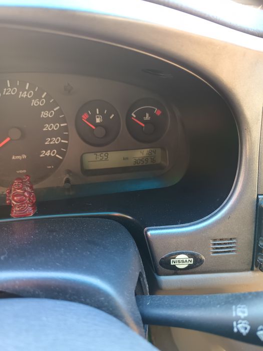 продаю Nissan Primera p11 2001 року