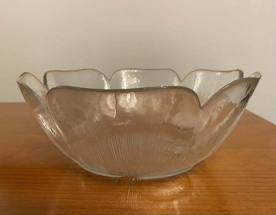 Conjunto de taças, e pratos