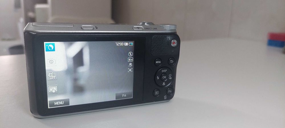 Câmara Samsung WB350F avariada para peças