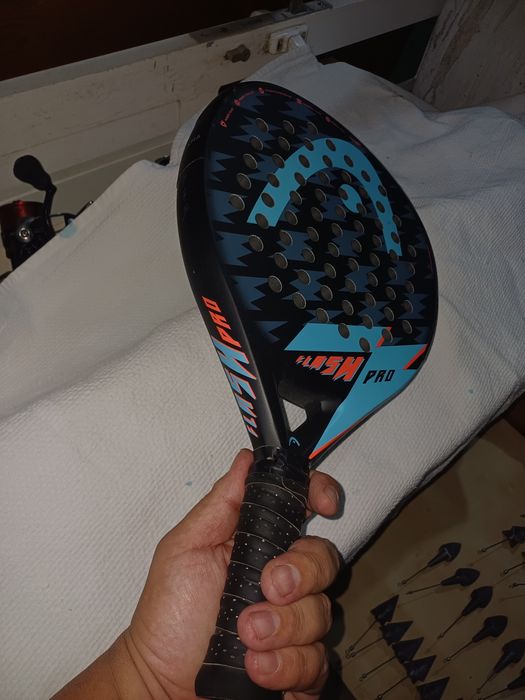 Raquete padel e 2 bolas