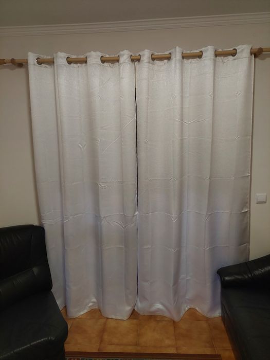 Cortinados em renda e cortinados em tecido novos