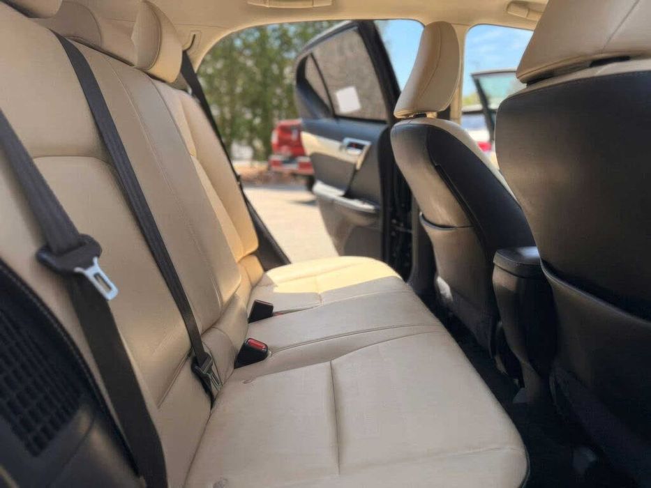 Lexus CT 200h      2017