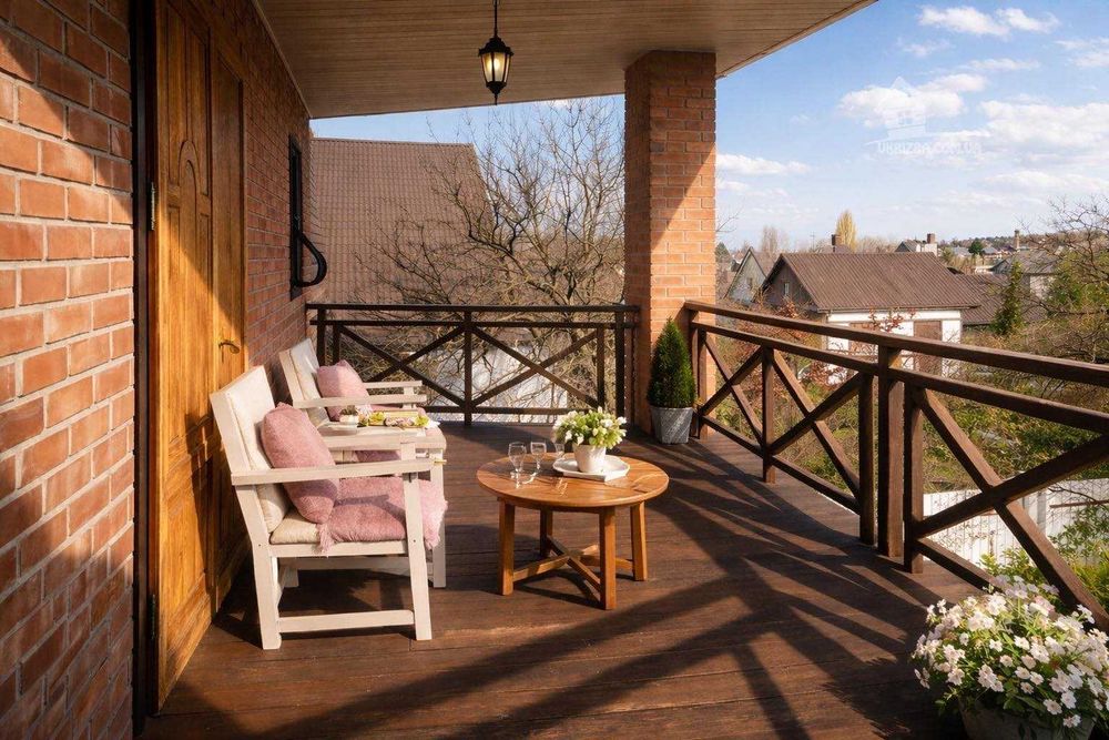 Посуточная аренда дома 250 кв. Метро Левобережная. До 15 человек.