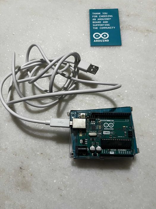 Arduino Uno R3 Board — Novo e Completo (com cabo USB)