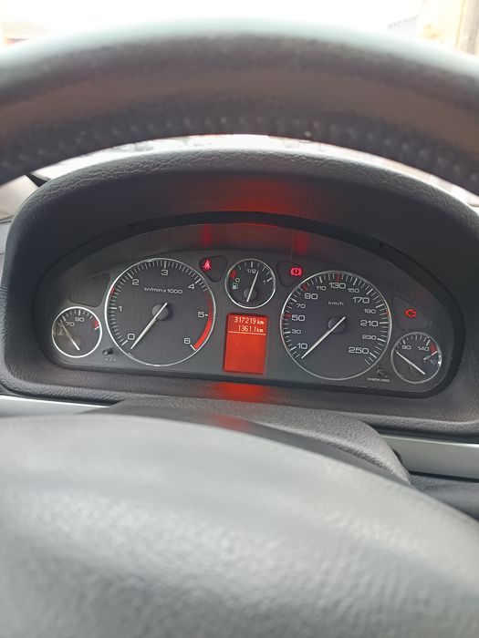 Carrinha Peugeot 407 SW 1.6 — photo 5