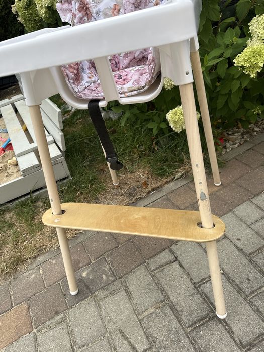Krzeselko do karmienia Antilop ikea z podnozkiem
