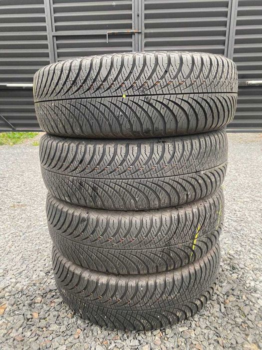 Шини Всесезоні 185 65 15 Goodyear
