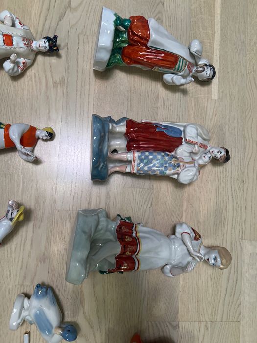 Розпродаж колекції. Фарфорові статуетки.
