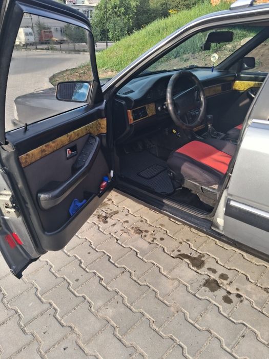 Ауді 100 , 2.3 ,